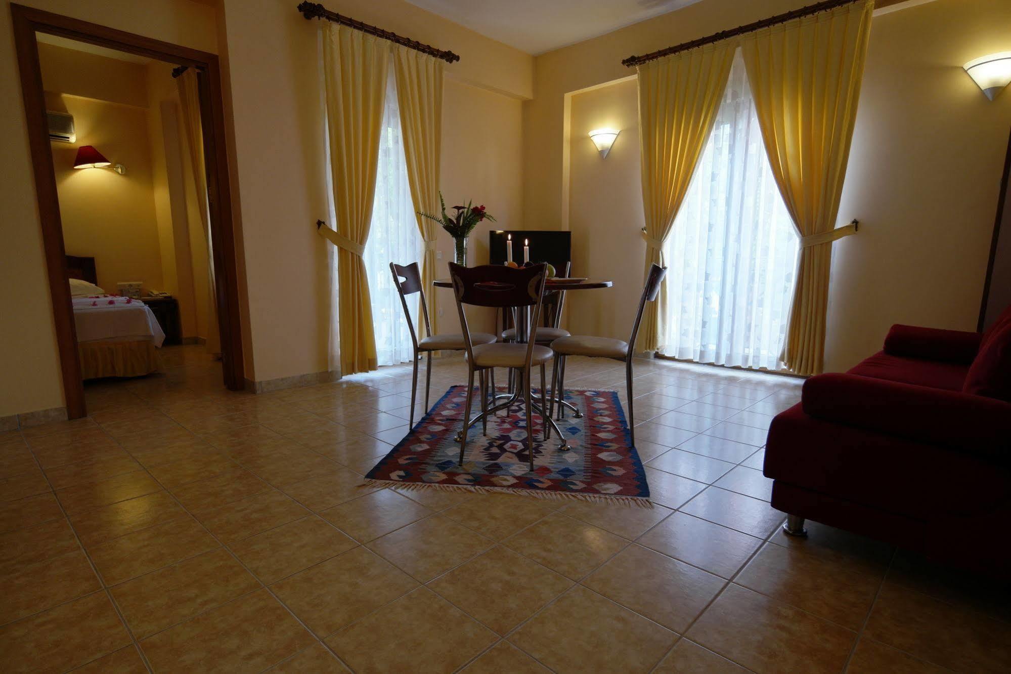 Mr. Dim Exclusive Apart Hotel Göcek Exterior foto